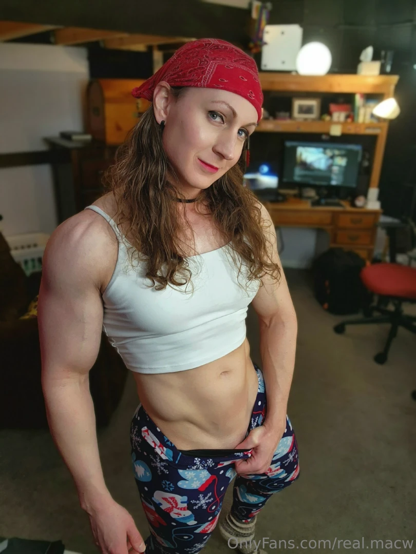 Hiding away a leftover candy cane if anyone wants a taste 