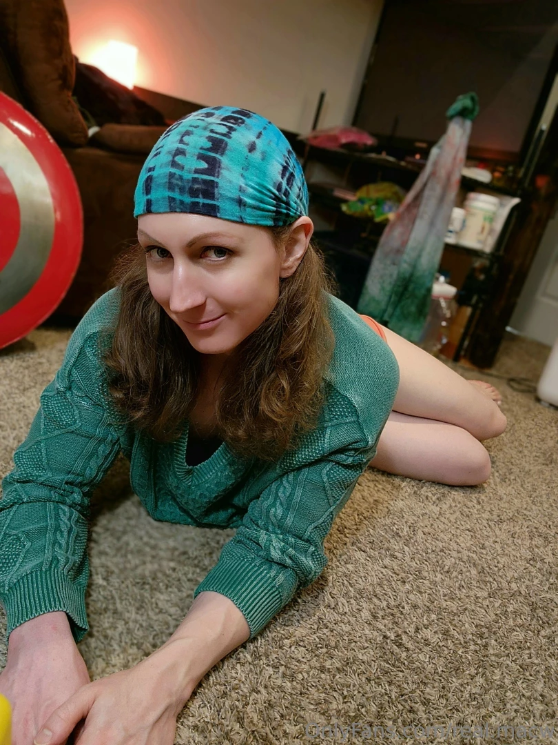 Today is leg day and i worked super hard my lower body is so tight can part 2 