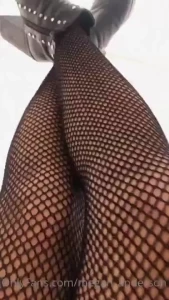 Do you like stockings and heels part 1