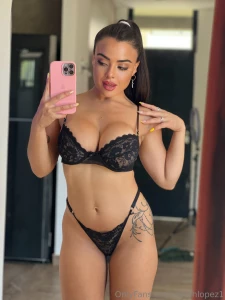Experience valeria a curvy latina from puerto rico now in tampa older part 15
