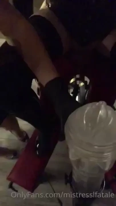 The milking starts with an automatic fleshlight pocketpussy build on 