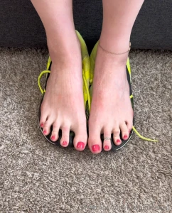 Hi shorty i m home from the gym and the weirdest thing happened i know part 1