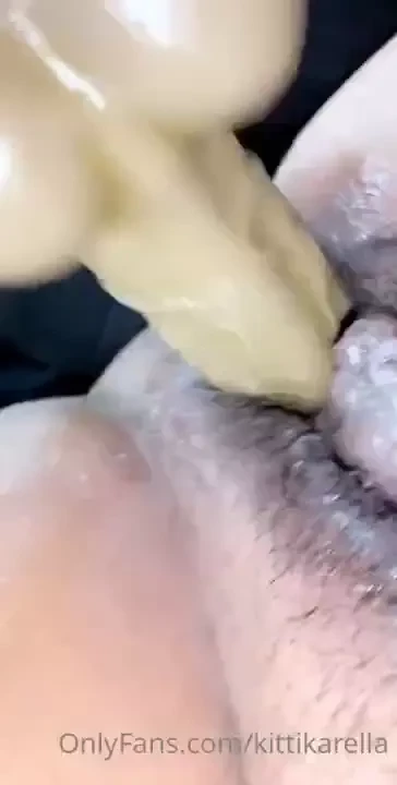 Good morning how about some creamy pussy for breakfast 
