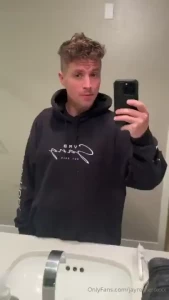 Hey guys sorry i was away its award show for the porn industry tonight