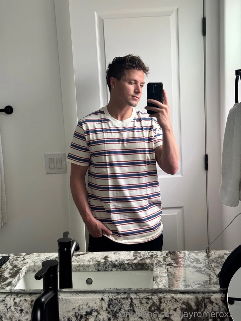 Handsome with a side of hustle 