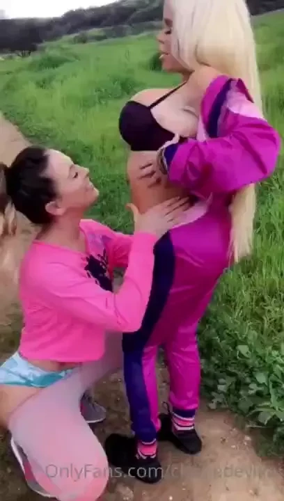 I went hiking with nikkidelano and her boy toy and decided to blow him 