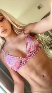 Got something special waiting for you in your dms come undress me