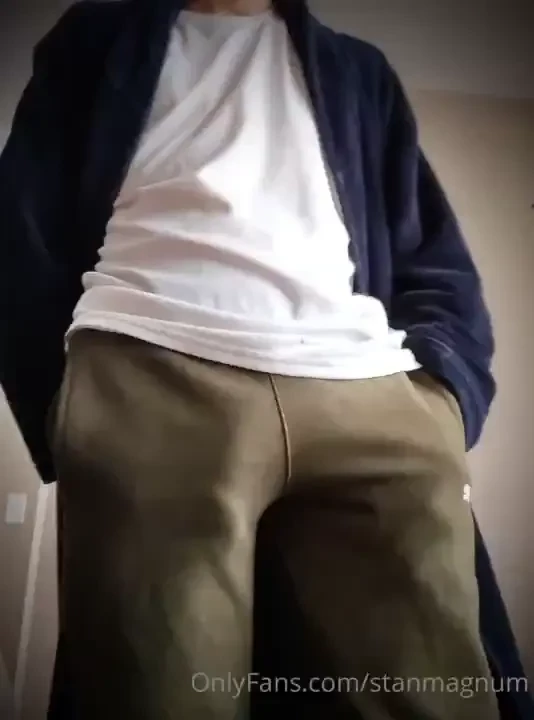 Hey everyone new year same big dick let s have a shot of cum i wanna part 9 