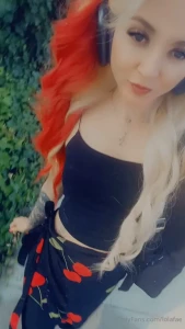 It s so nice out but i just wanna be playing with you