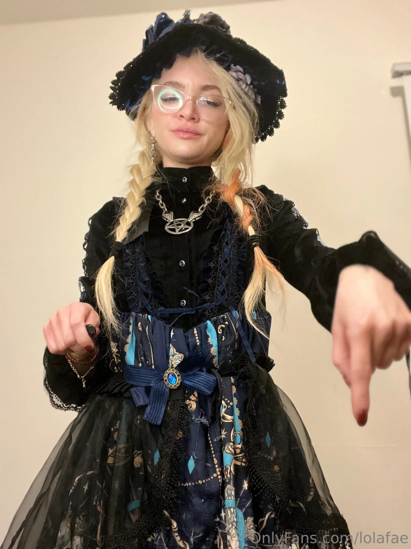 Get on your knees it s time to worship 