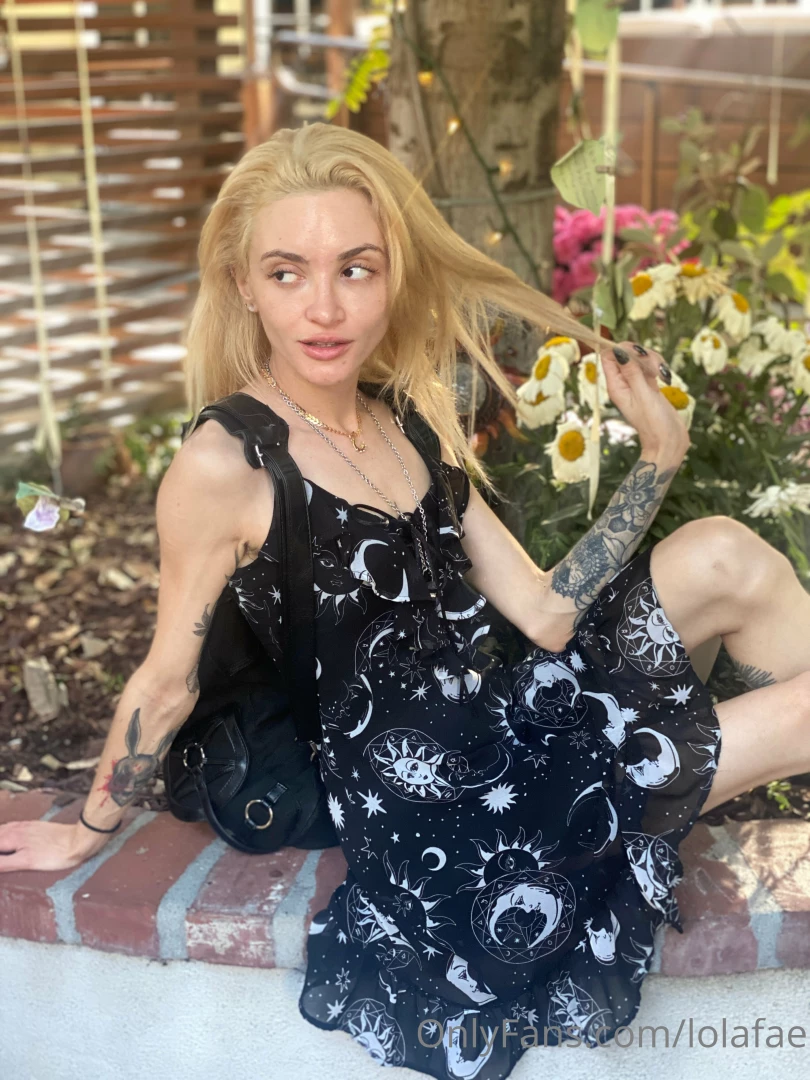 Life is a garden dig it 