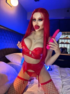 Watch me cum and check out my new solo