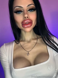 Forgetting to wear a bra lately part 1