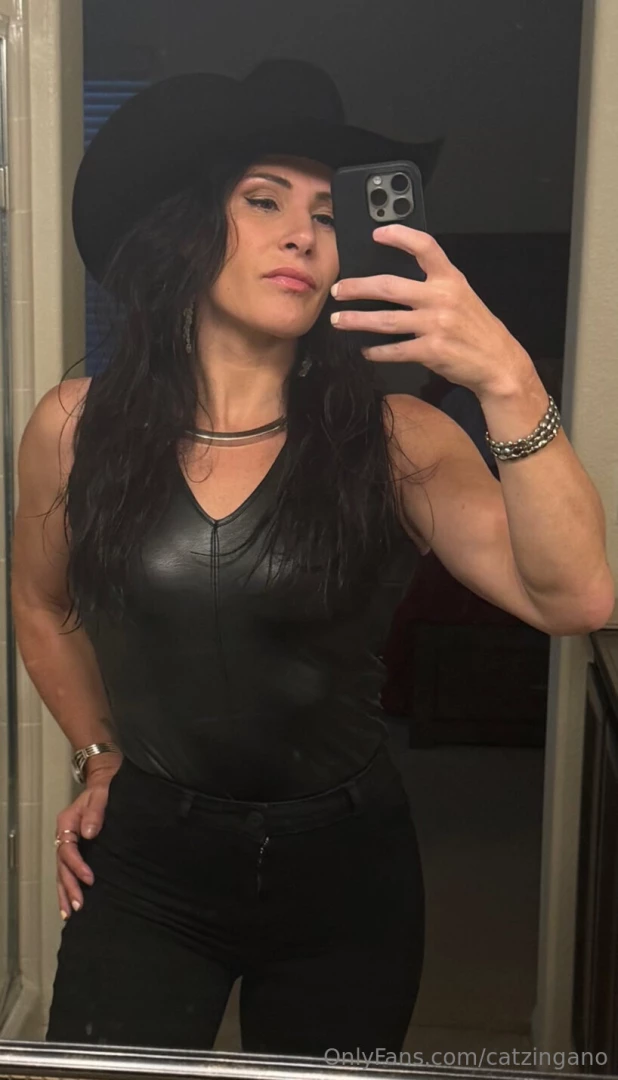 You like me as a cowgirl 