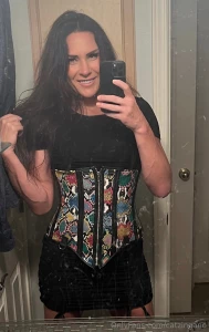 So it s friday night what s the plan where are you this evening pov