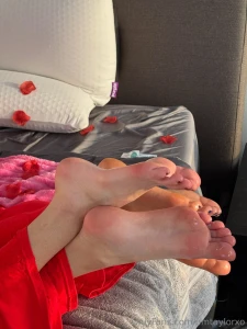 The aftermath of when me and hang10toess let super_soles fuck all four part 21