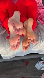 The aftermath of when me and hang10toess let super_soles fuck all four part 17