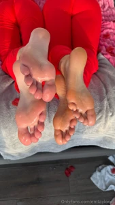 The aftermath of when me and hang10toess let super_soles fuck all four part 15