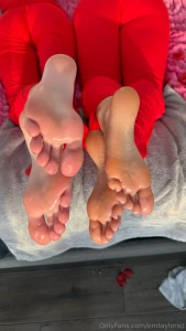 The aftermath of when me and hang10toess let super_soles fuck all four part 3