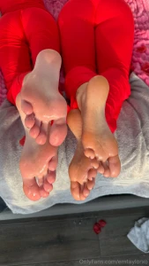 The aftermath of when me and hang10toess let super_soles fuck all four part 22