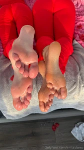 The aftermath of when me and hang10toess let super_soles fuck all four part 12