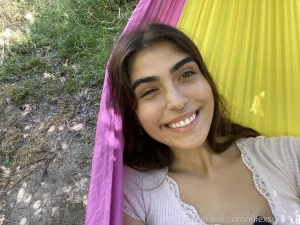 Some selfies i think my smile is actually decent and i ve noticed that part 1