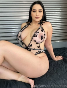 I want to feel you kiss every inch of me