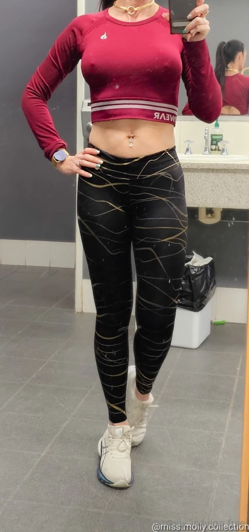 For those of you with a gym fetish i m not allowed to wear a bra to part 2 