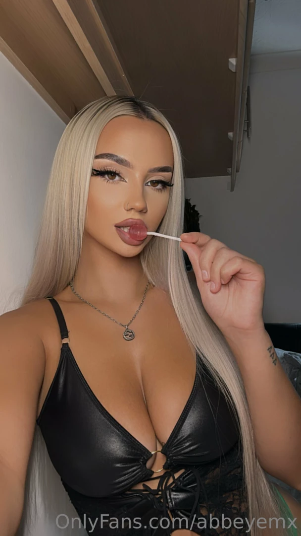Hope you are having a good week so far let s chat and make it even 