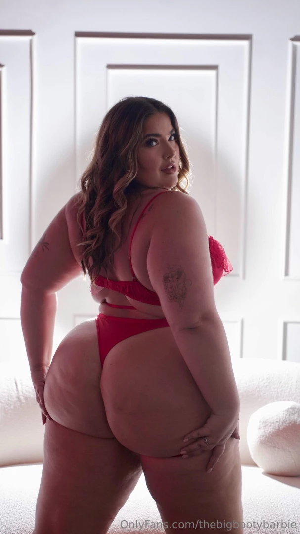 Thebigbootybarbie 