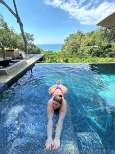 Tropical goddess wait till i show you my tan lines