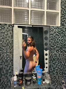 I know these are just bathroom mirror selfies but i felt good about