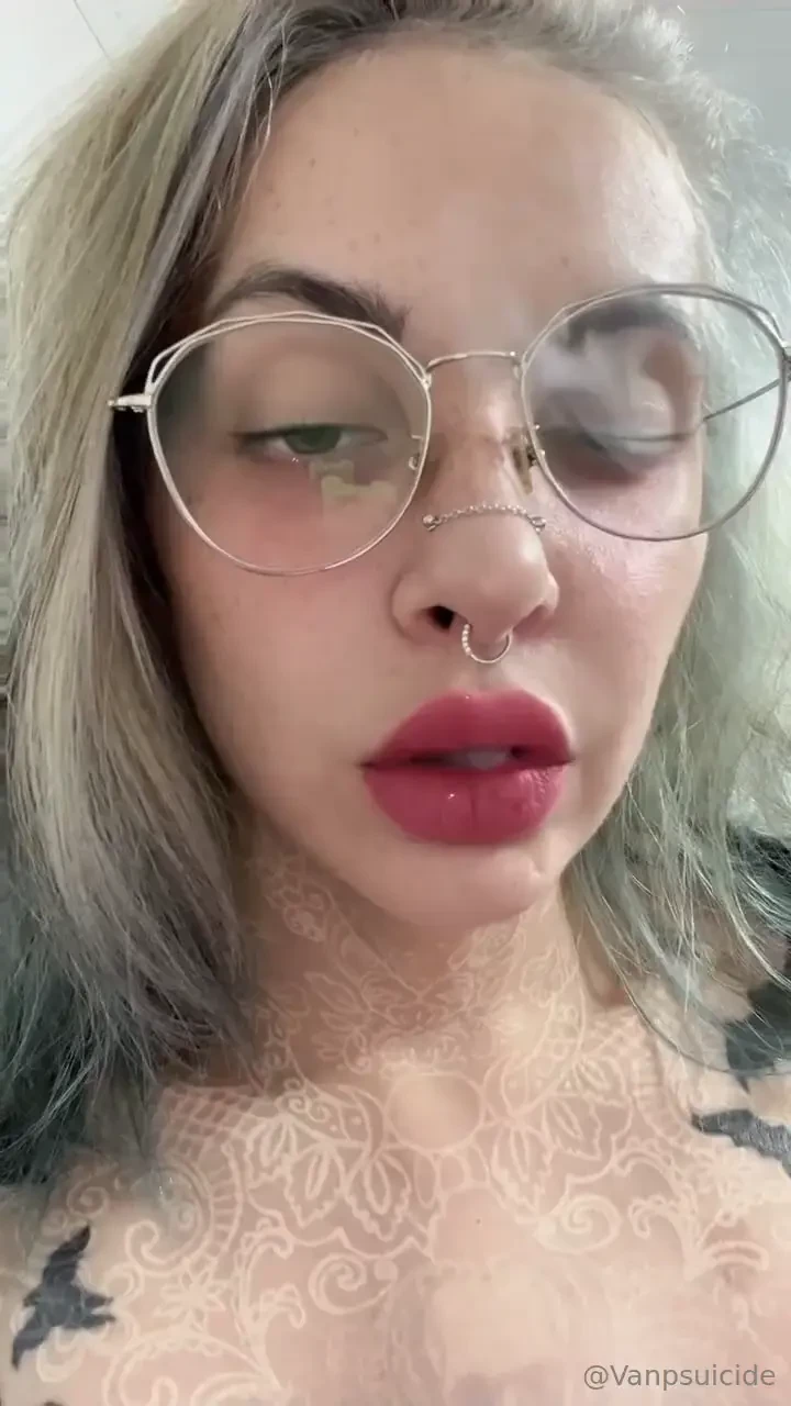 I wanna put something else in my mouth 