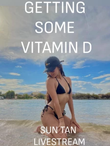 Chill little tanning livestream turned spicy