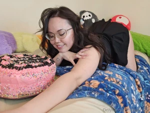 It s the free birthday shoot so sorry it took me so long to get around part 7