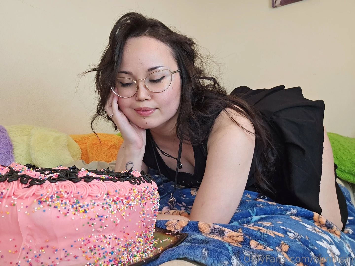 It s the free birthday shoot so sorry it took me so long to get around part 6 