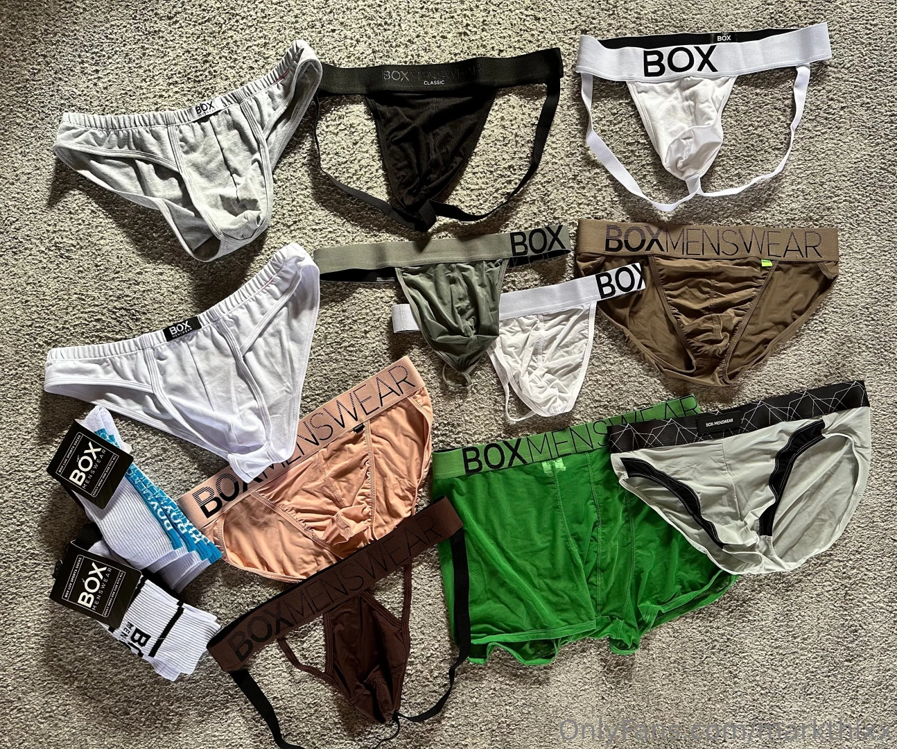 Showing you my new underwear with cumshot full video also on my vip 