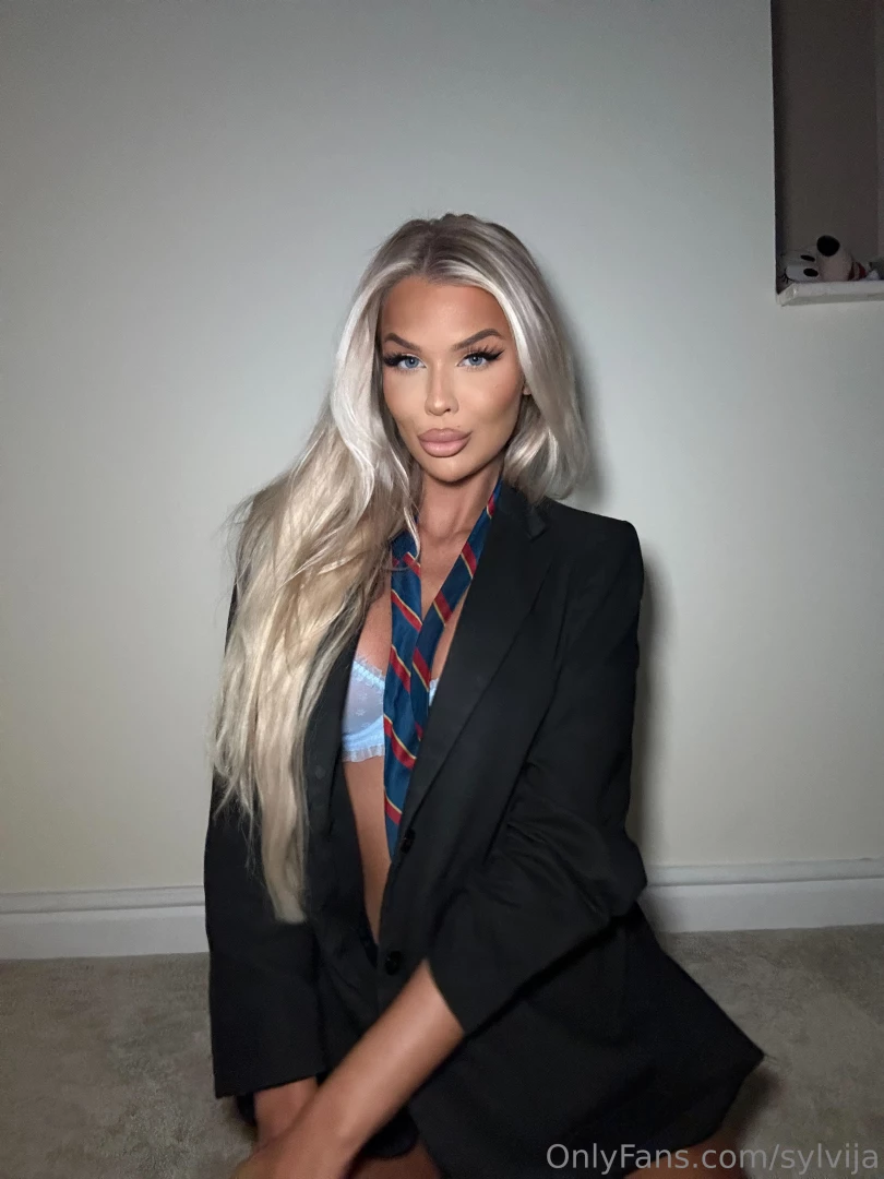 Naughty student vibes check dms x 