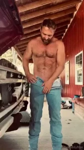Help daddy with his pickup you ll get a nice reward at the end watch