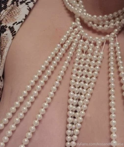 Watch out for an exclusive pic in your dms to see how much or how very