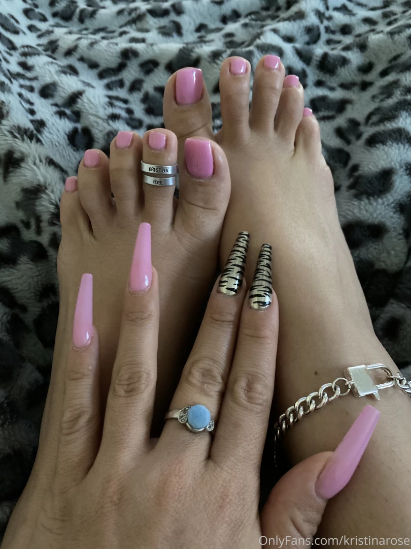 I need all my toe enthusiasts attention my mani pedi appt is tomorrow 