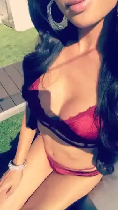 Xoxo venusluxfans selfie los angeles sunbathing big boobs cock tease 
