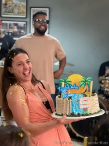 What does this image sound like