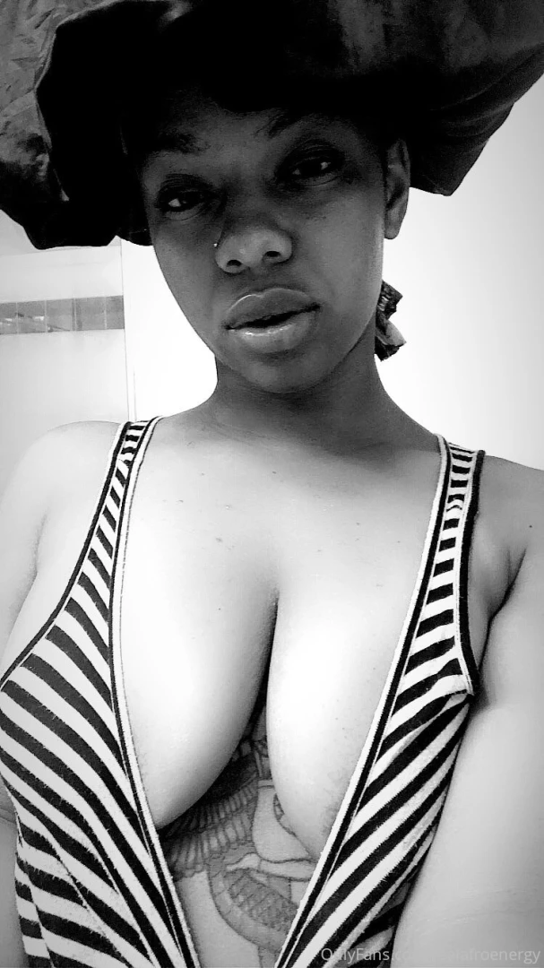 I swear my titties grow everyday part 1 