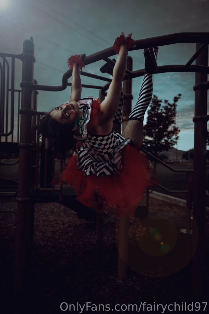 First week of spooky season decided to clown around a little bit first part 1 