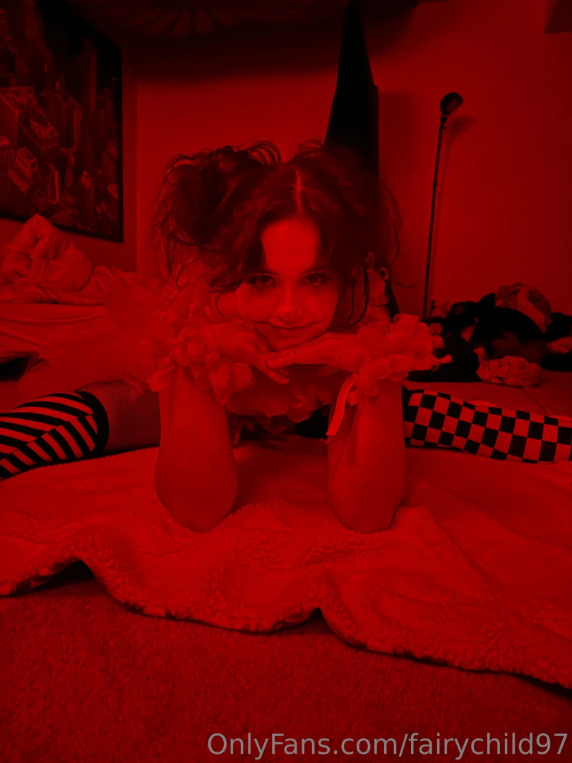 First week of spooky season decided to clown around a little bit first part 2 