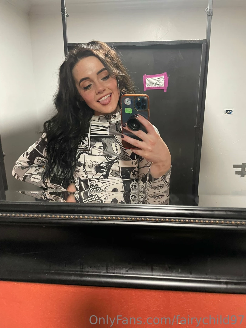 Bathroom selfies in between performing sets are a must 