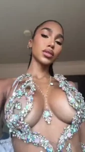 What do you think of this look part 25