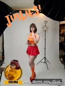 A small photo dump for you guys im still waiting for the velma set to part 1