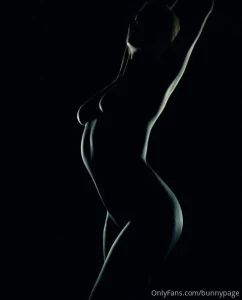 This is it the very 1st nude shoot i ve ever done i was 22 at the time part 1